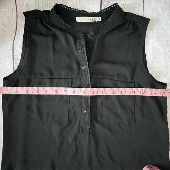LIFE Black Sleeveless Womens button down blouse size Medium - Picture 5 of 5